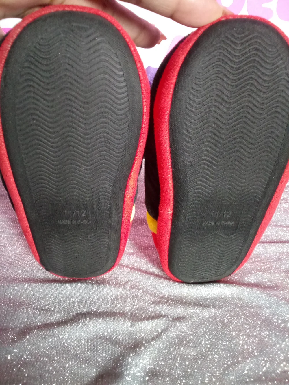 Disney Minnie Mouse Red White Black Plush Slippers